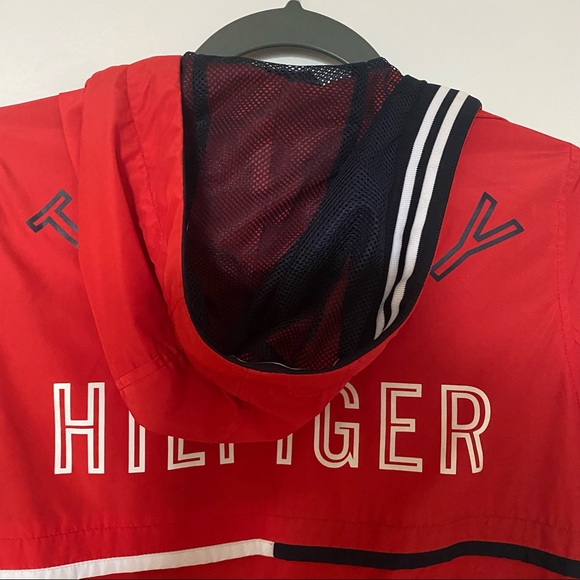 Red Tommy Hilfiger jacket Sz:XS - Picture 3 of 5